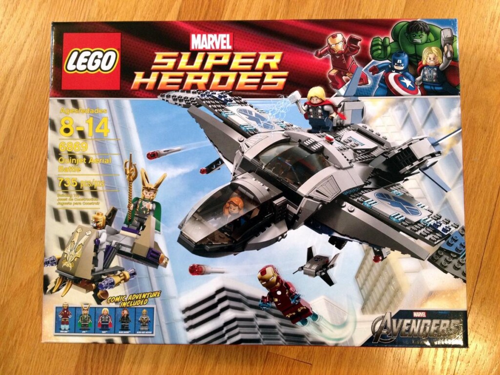 Avengers Quinjet Lego