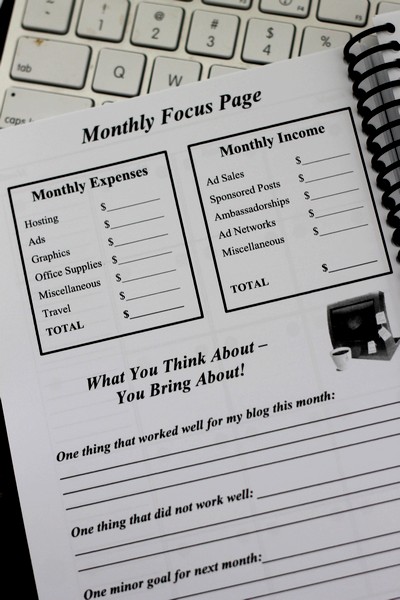 Blogging Planner Monthly Focus