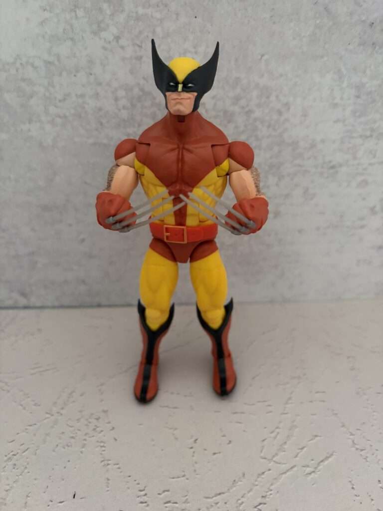 Secret Wars Wolverine with claws